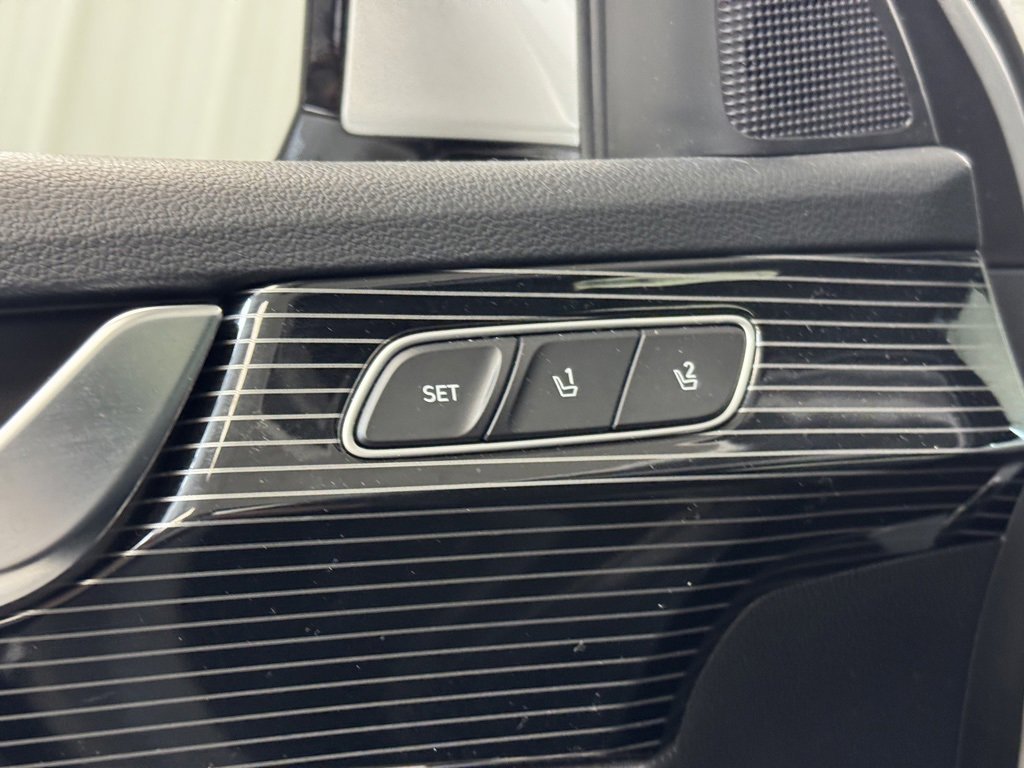 Used 2023 Hyundai Palisade Calligraphy image 10