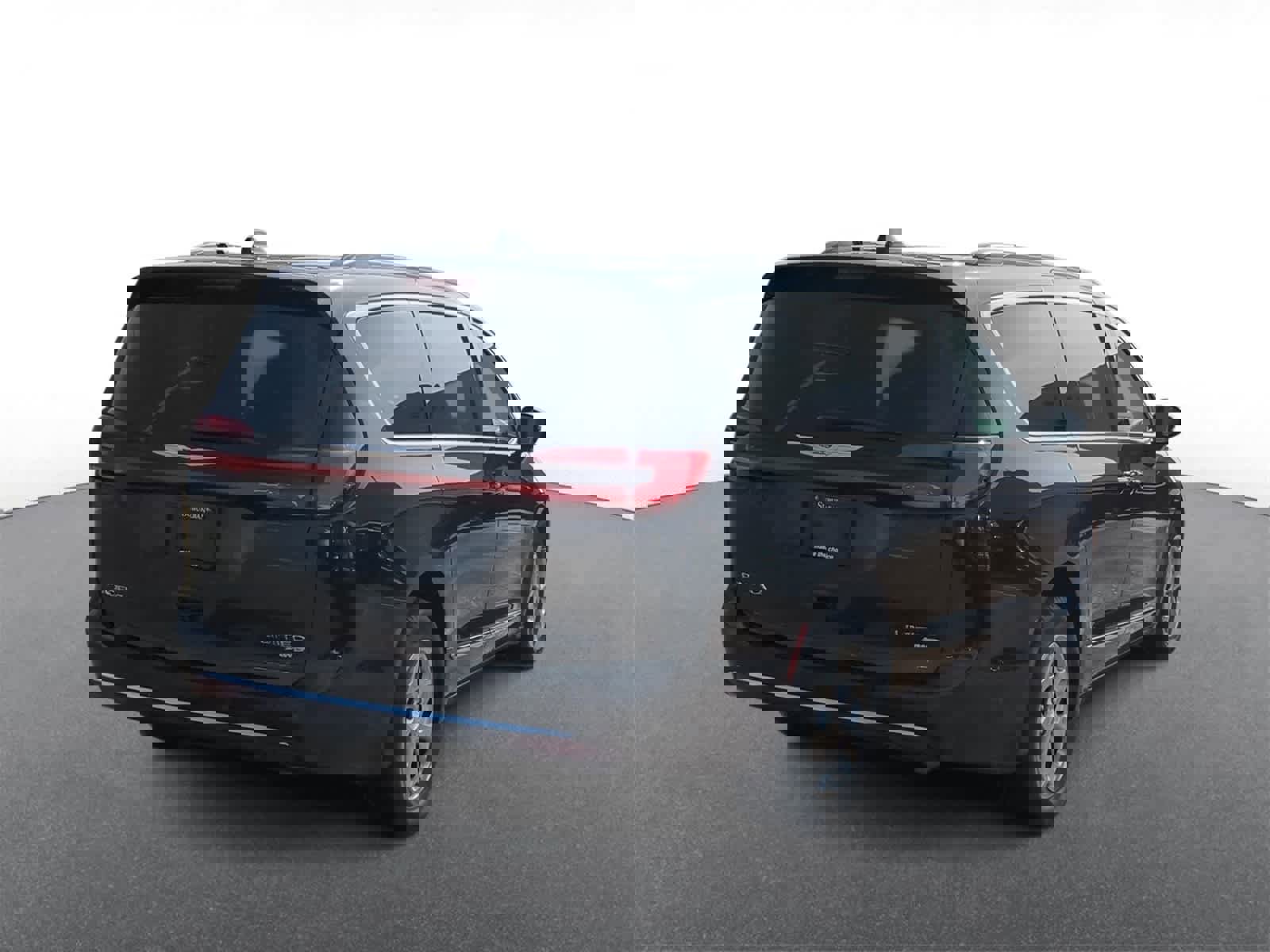 Used 2023 Chrysler Pacifica Limited image 8