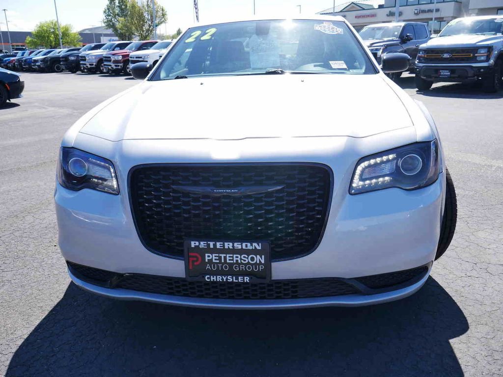 Certified 2022 Chrysler 300 Touring w/ Sport Appearance Package AWD/4WD image 3