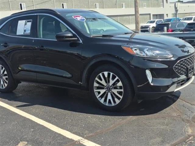 Used 2022 Ford Escape Titanium image 33