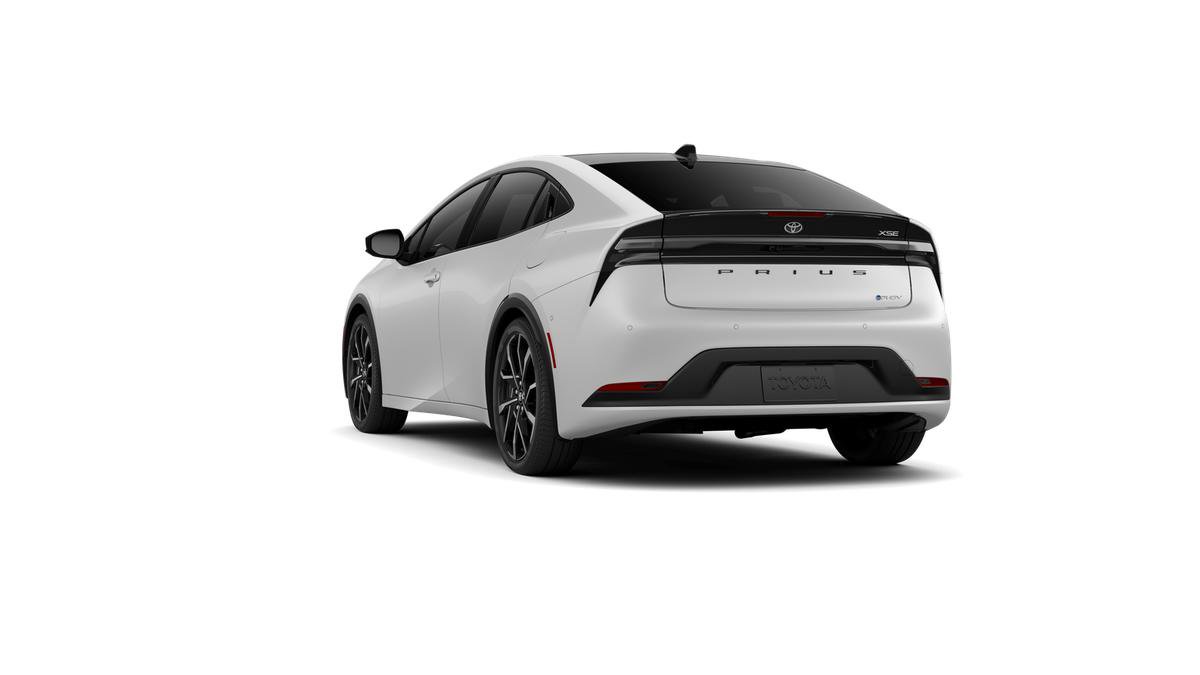 New 2026 Toyota Prius Plug-In Hybrid FWD image 7