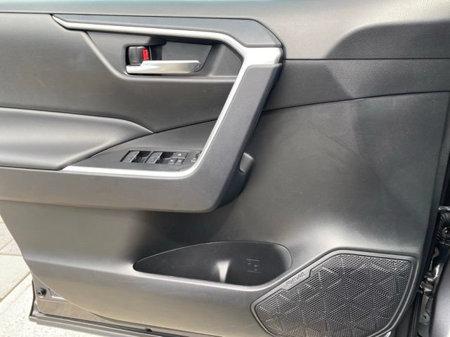 Used 2024 Toyota RAV4 XLE AWD/4WD image 21