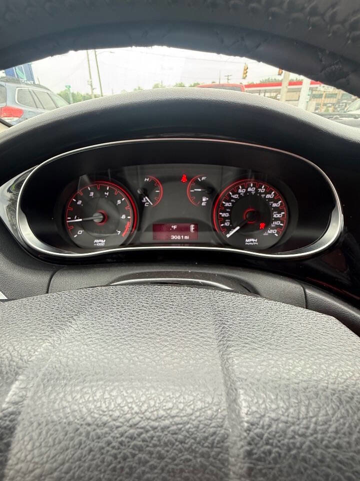 Used 2013 Dodge Dart SXT FWD image 9