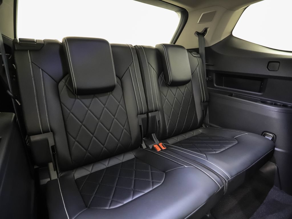 Used 2024 Volkswagen Atlas SEL Premium R-Line AWD/4WD image 31
