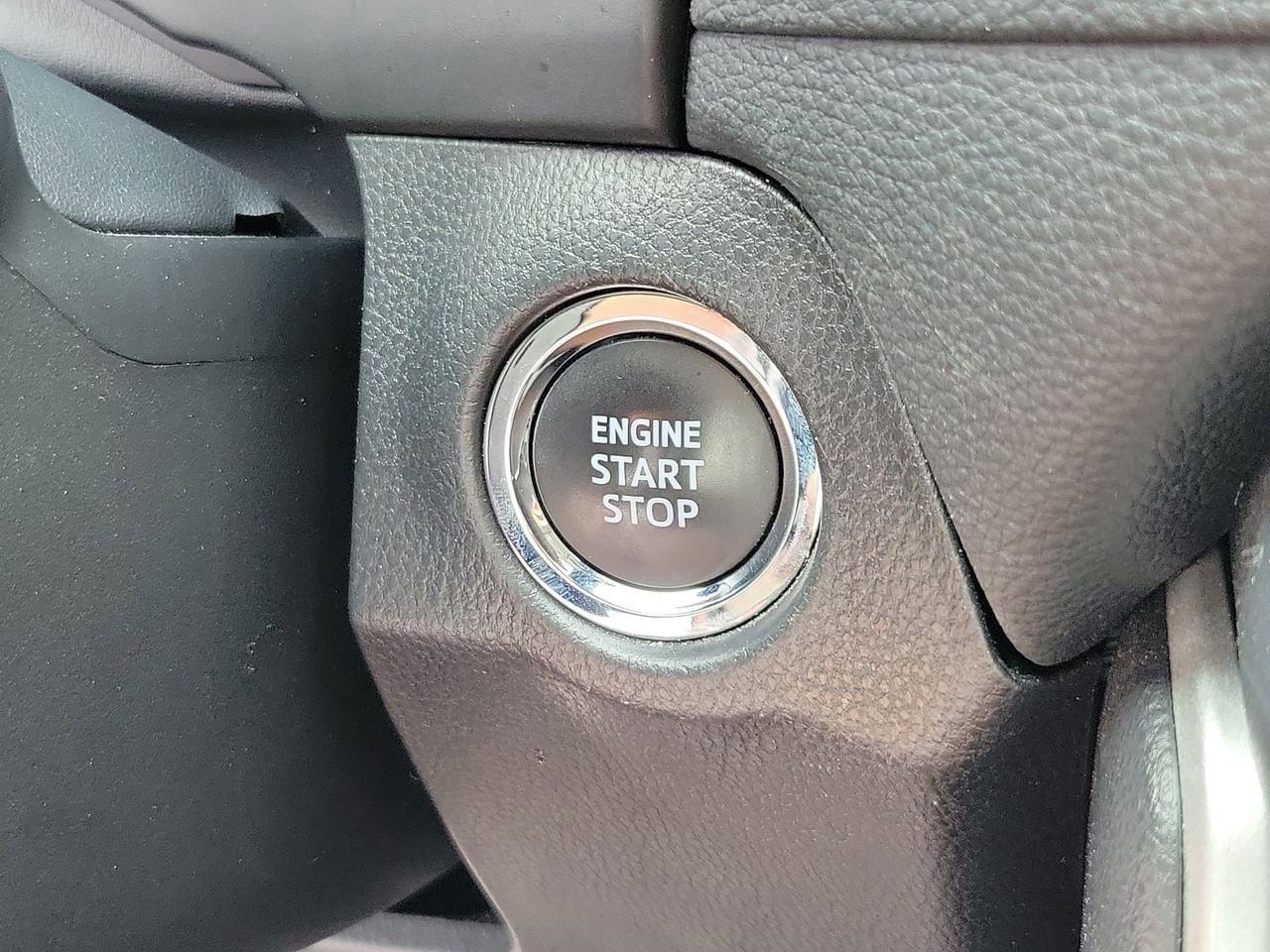 Used 2024 Toyota RAV4 Adventure AWD/4WD image 29