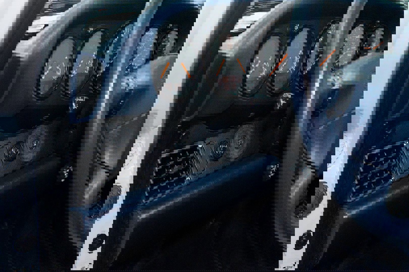 Used 1997 Porsche 911 Cabriolet image 37