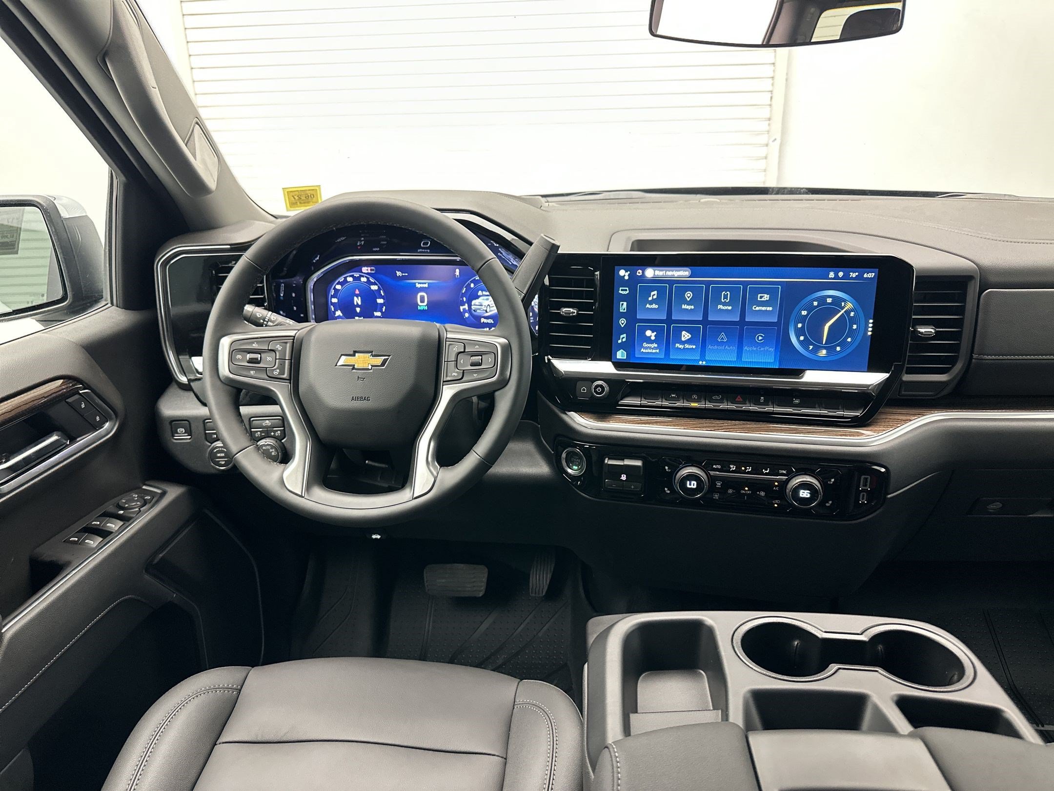 New 2026 Chevrolet Silverado 1500 LT w/ Leather Package AWD/4WD image 27