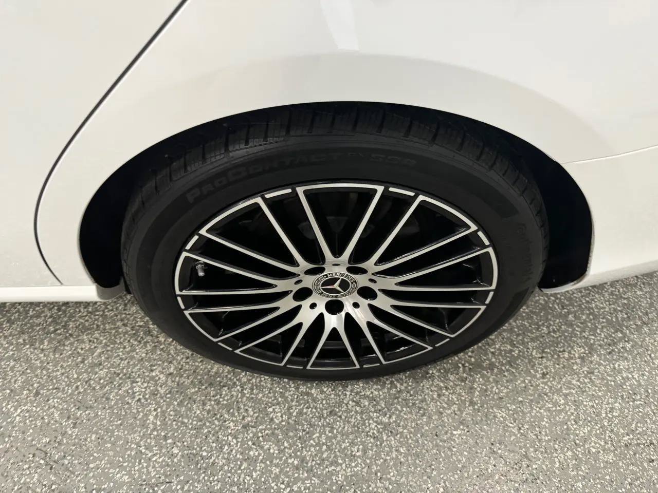 Used 2023 Mercedes-Benz C 300 4MATIC Sedan image 21
