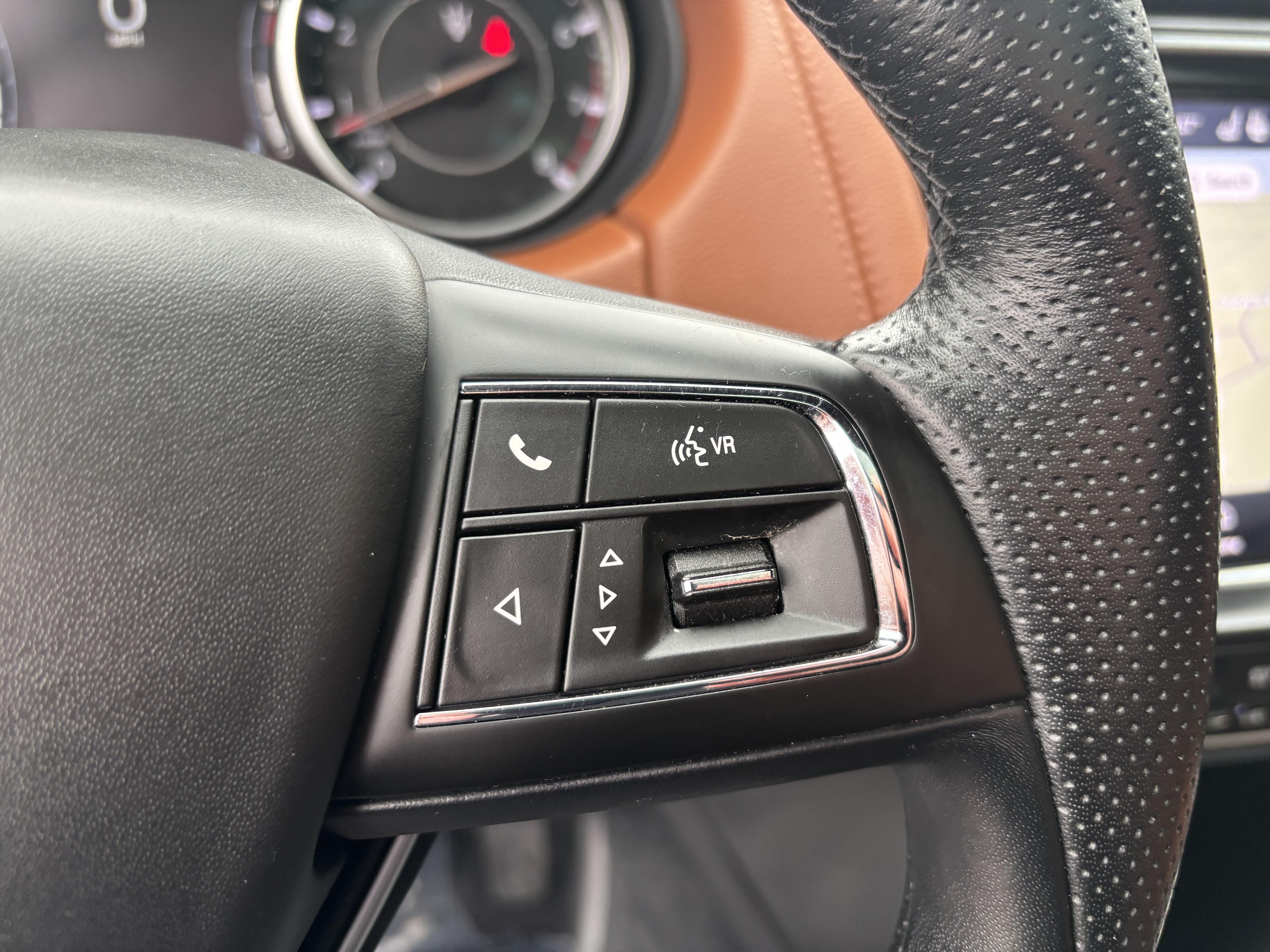 Used 2022 Maserati Levante GT AWD/4WD image 28