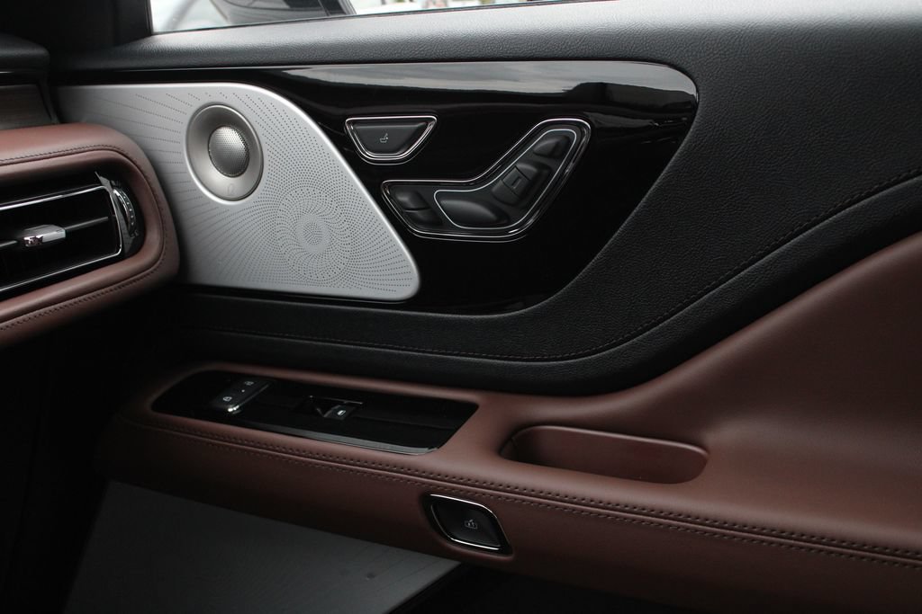 New 2026 Lincoln Aviator Reserve AWD/4WD image 19