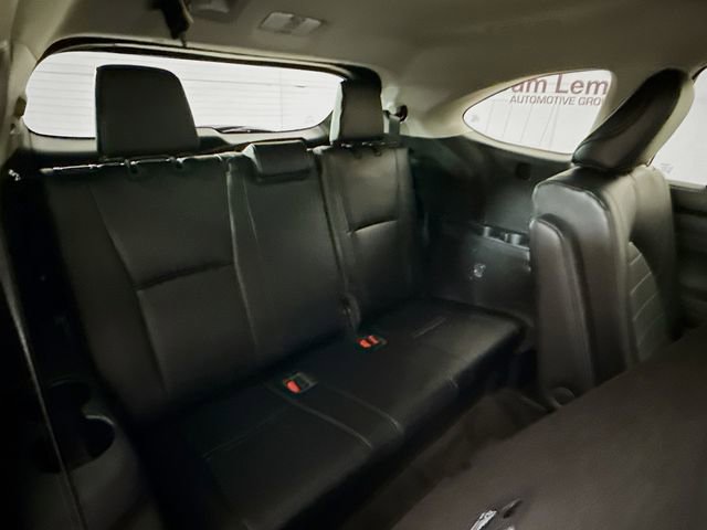 Used 2023 Toyota Highlander XLE image 28