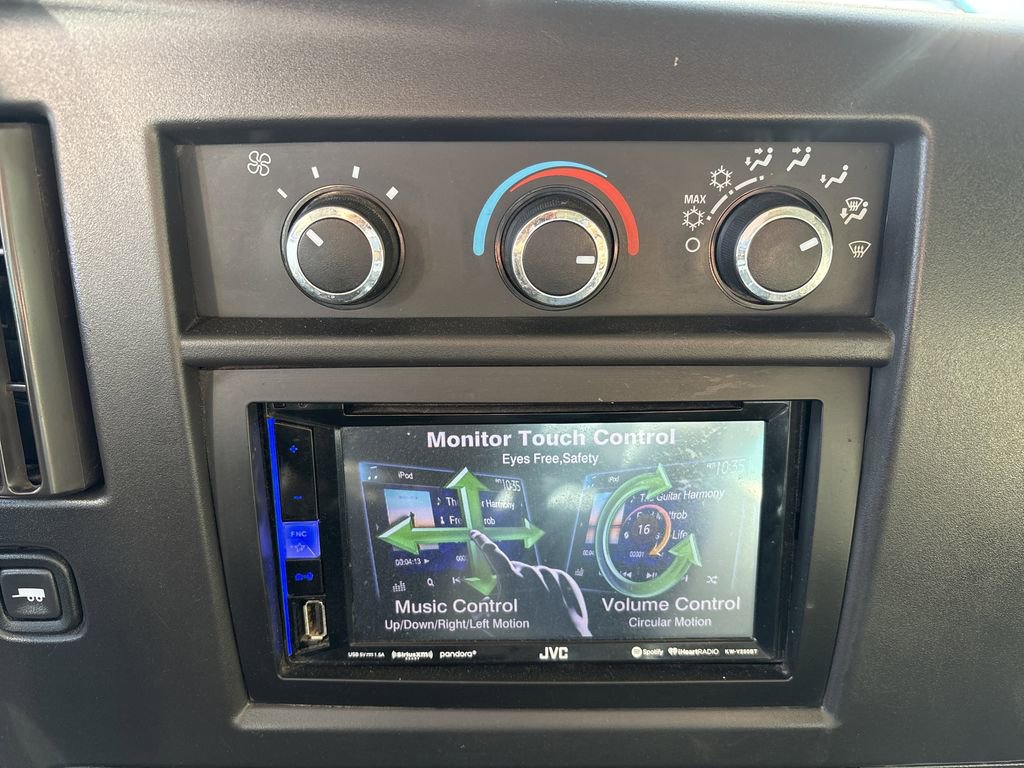 Used 2020 Chevrolet Express 3500 w/ Driver Convenience Package image 15