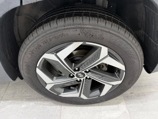Used 2022 Hyundai Tucson Limited AWD/4WD image 5