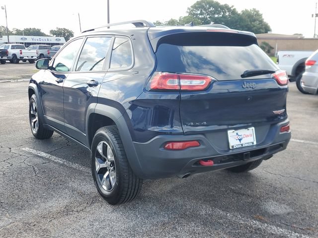 Used 2015 Jeep Cherokee Trailhawk w/ Comfort/Convenience Group AWD/4WD image 4