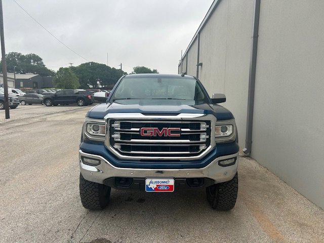 Used 2018 GMC Sierra 1500 SLT w/ Texas SLT Premium Package AWD/4WD image 3