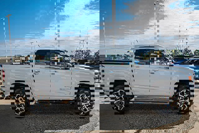 Used 2022 GMC Canyon Denali image 6