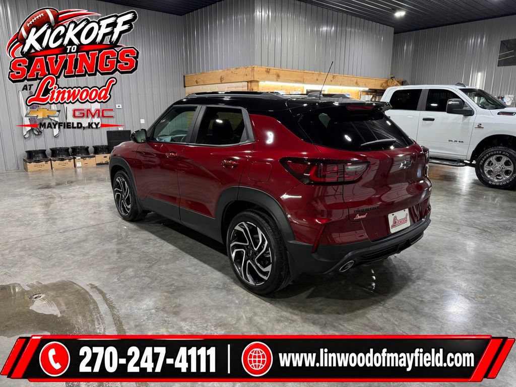 Used 2025 Chevrolet TrailBlazer RS w/ Convenience Package FWD image 3