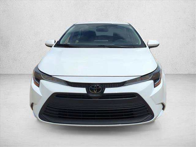 Certified 2025 Toyota Corolla LE FWD image 2