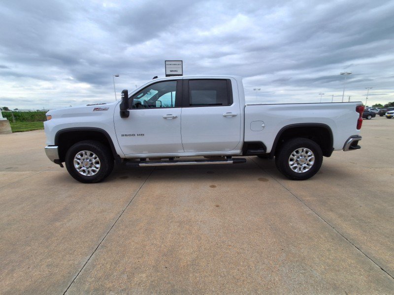 Used 2025 Chevrolet Silverado 2500 LT AWD/4WD image 5