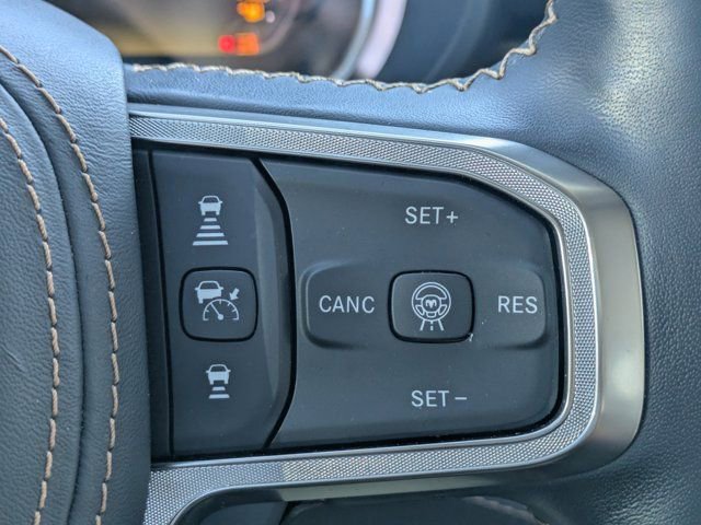 Used 2025 RAM 1500 Tungsten AWD/4WD image 21