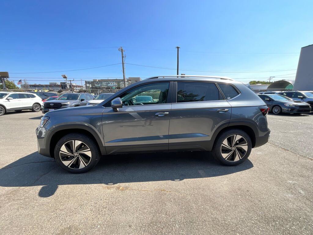 New 2026 Volkswagen Taos SE AWD/4WD image 5
