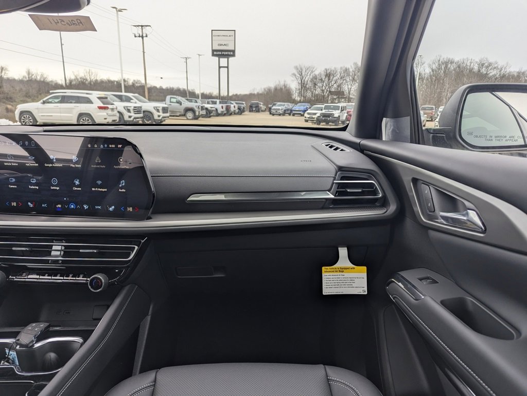 New 2026 Chevrolet Traverse LT w/ Sun and Wheel Package image 4