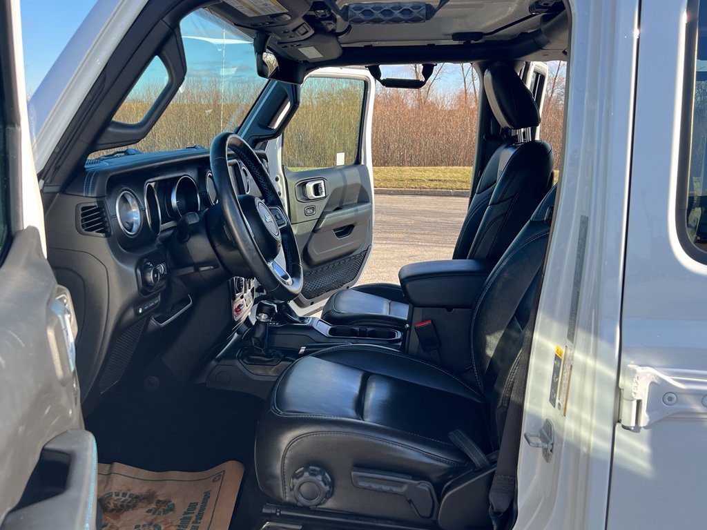 Used 2021 Jeep Wrangler Unlimited Rubicon w/ Cold Weather Group image 13