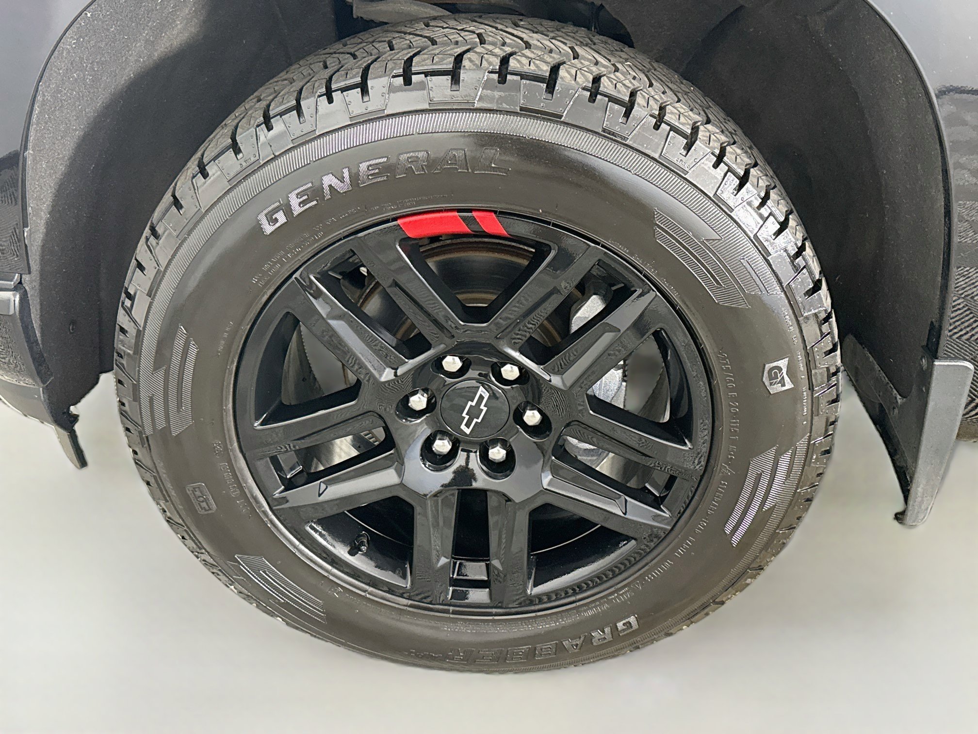 Used 2021 Chevrolet Silverado 1500 RST w/ Redline Edition AWD/4WD image 38