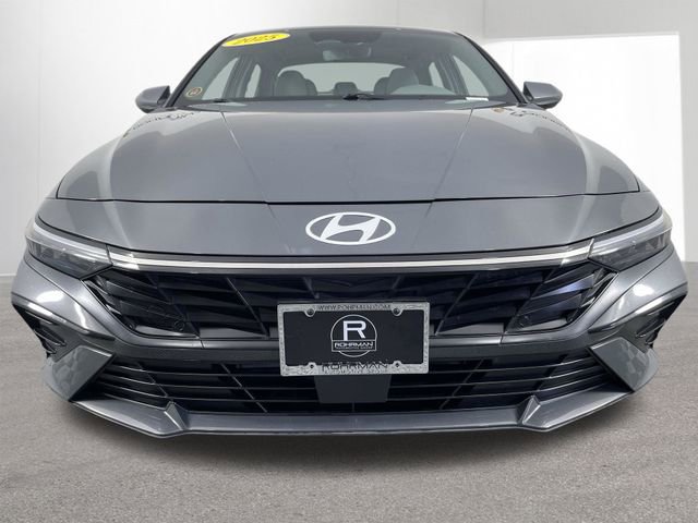 Certified 2025 Hyundai Elantra SEL FWD image 46