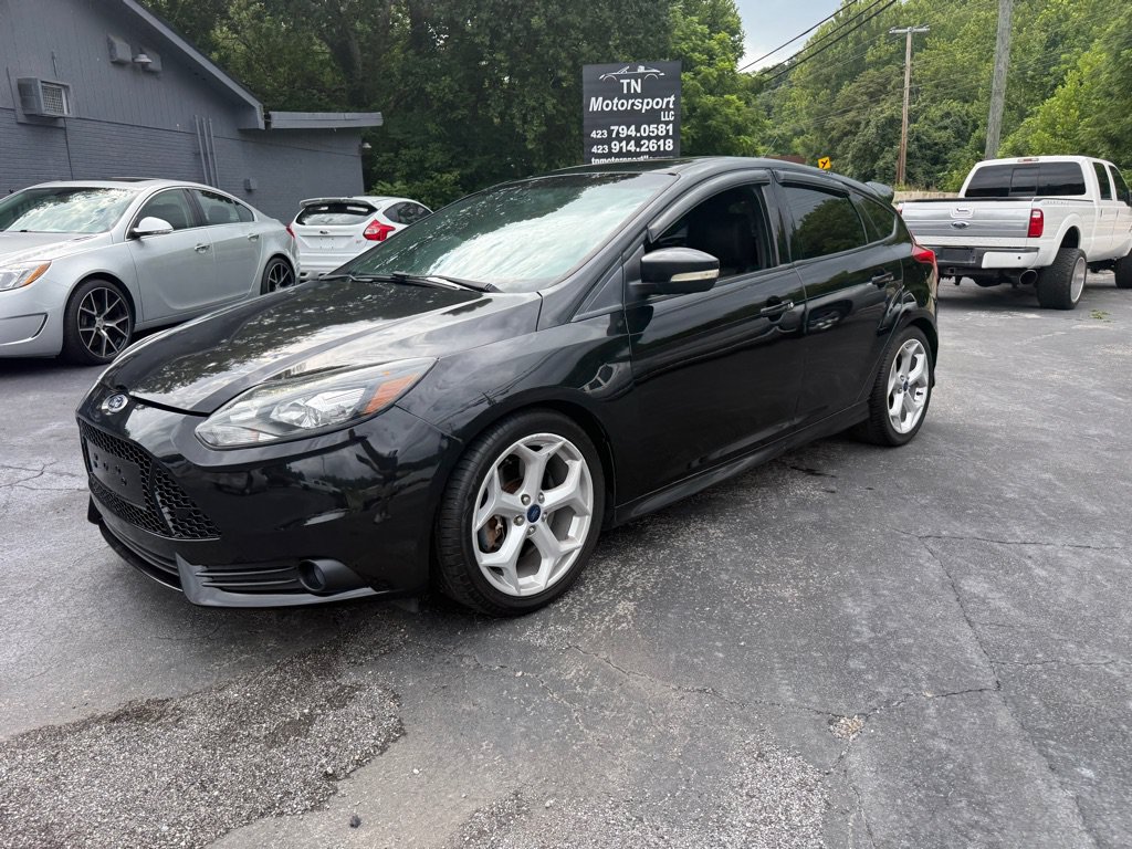 Used 2014 Ford Focus ST w/ Equipment Group 202A FWD image 2