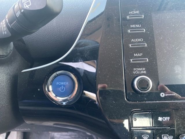 Used 2022 Toyota Prius LE image 18