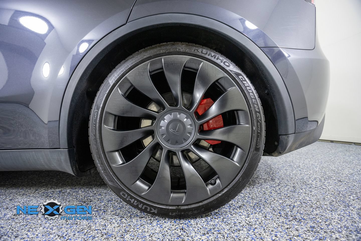 Used 2025 Tesla Model Y Performance AWD/4WD image 47