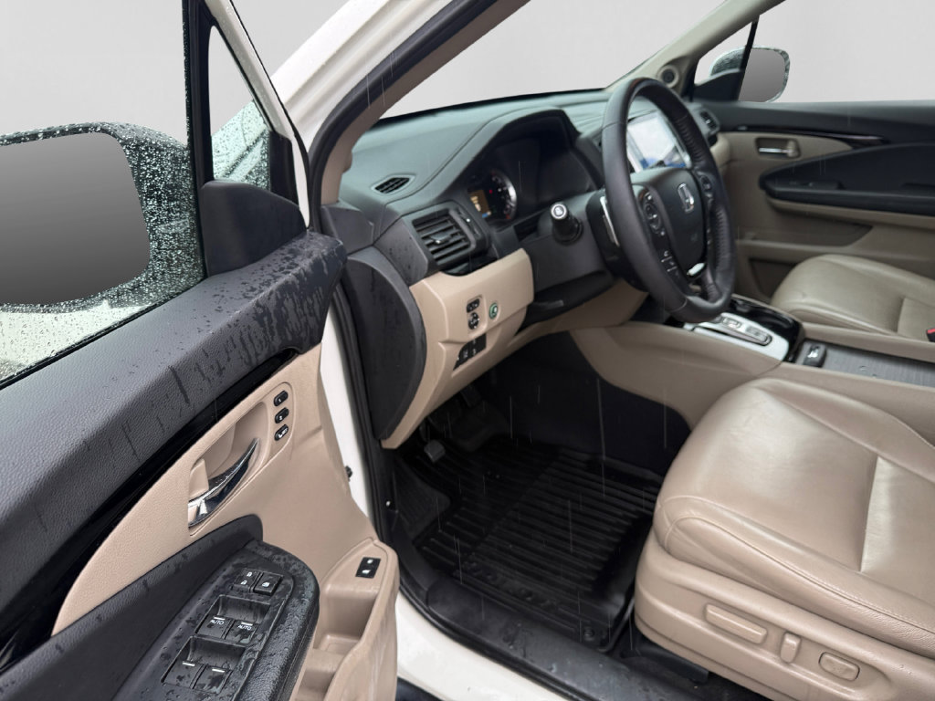 Used 2016 Honda Pilot Touring image 15