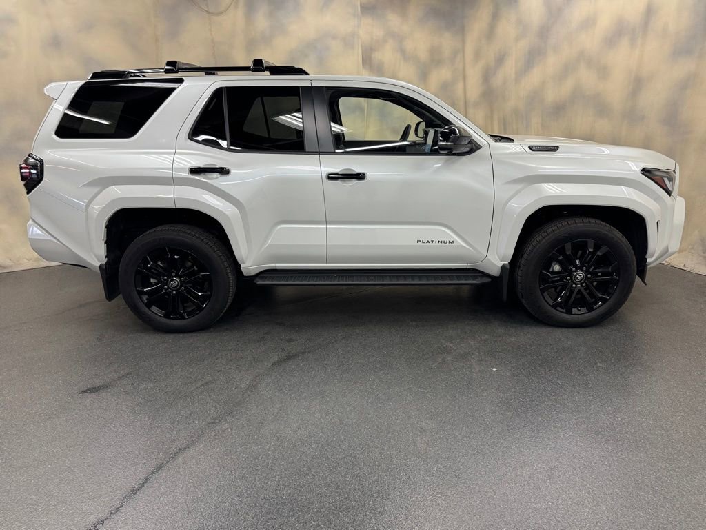 Used 2025 Toyota 4Runner Platinum AWD/4WD image 9