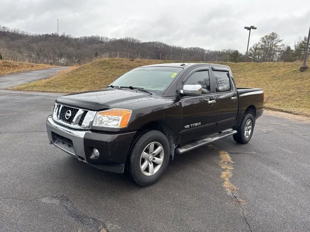 Used 2014 Nissan Titan SV w/ SV Value Truck Package image 4