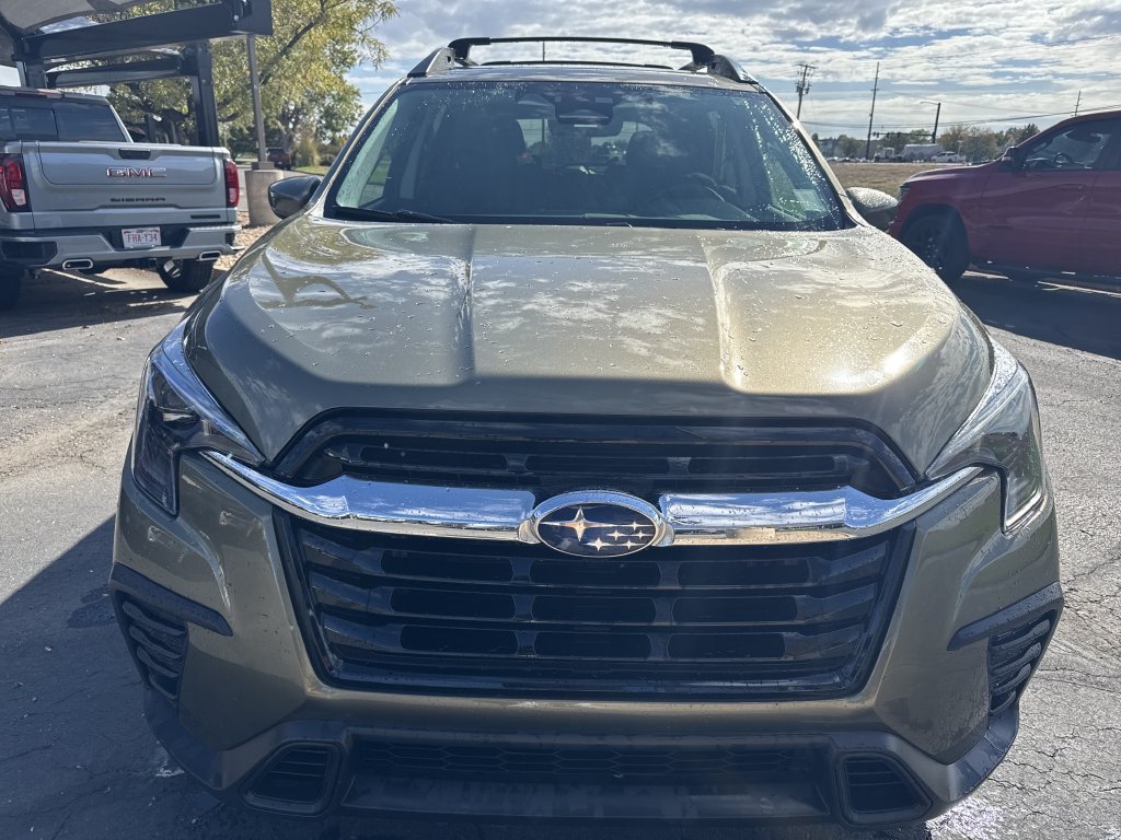 Used 2024 Subaru Ascent Premium w/ Convenience Package AWD/4WD image 2