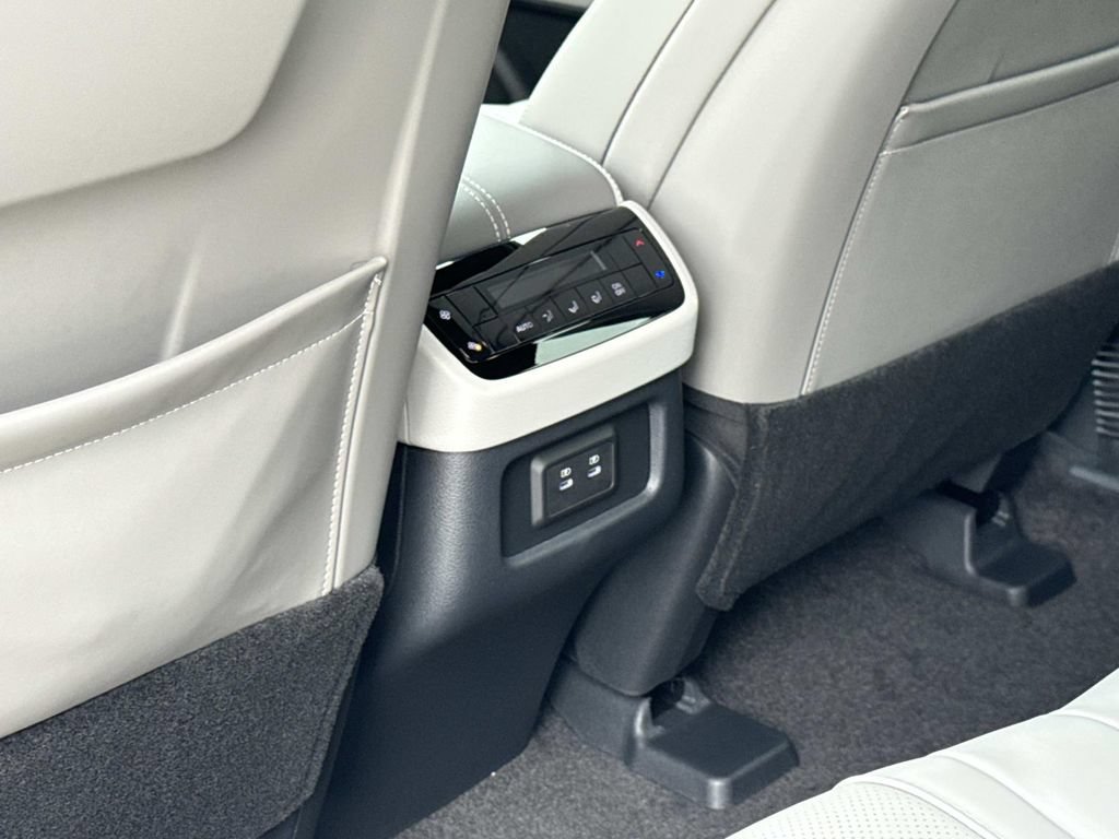 New 2027 INFINITI QX65 Sport AWD/4WD image 17
