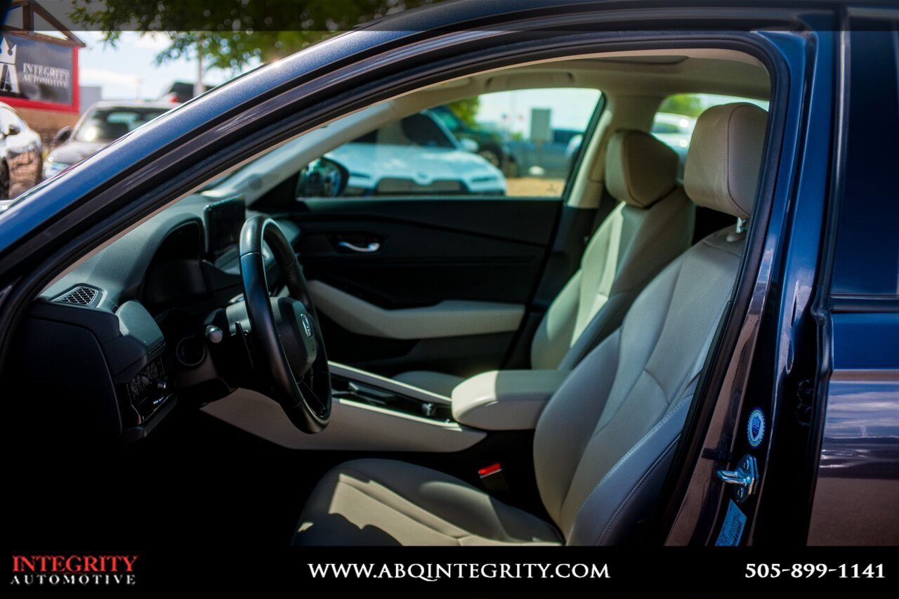 Used 2023 Honda Accord EX-L image 12