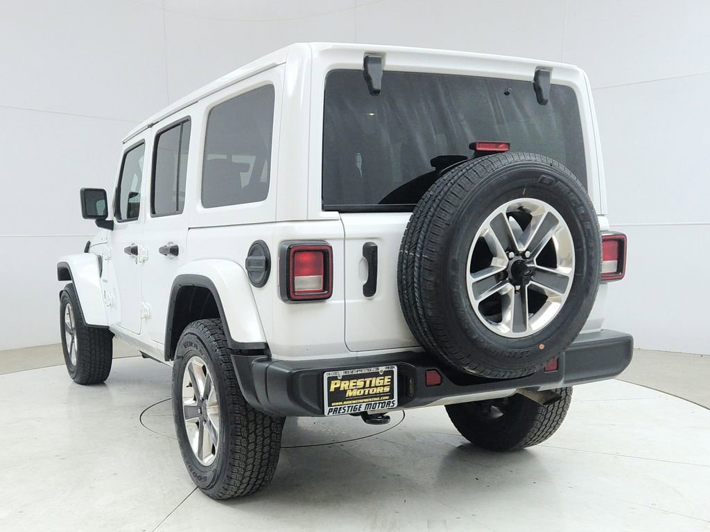 Used 2023 Jeep Wrangler Unlimited Sahara AWD/4WD image 5