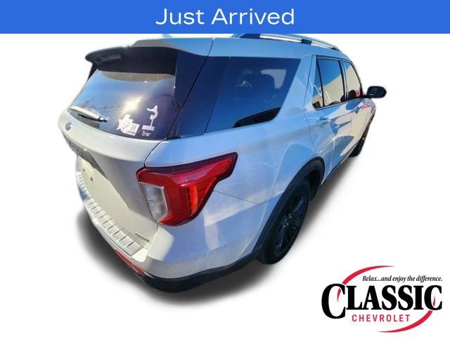 Used 2021 Ford Explorer Limited w/ Hybrid Equipment Group 310A image 11