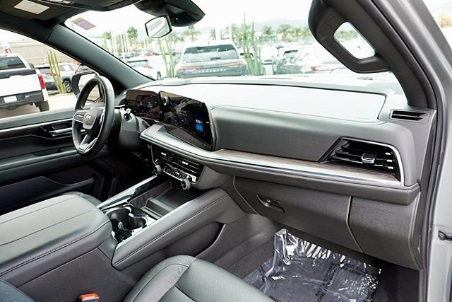 Used 2025 Chevrolet Tahoe LS AWD/4WD image 16