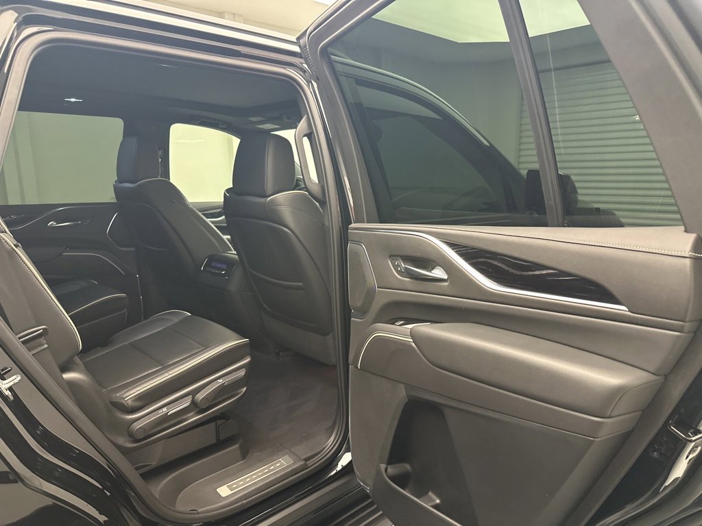Used 2021 Cadillac Escalade Sport w/ LPO, Illumination Package image 7