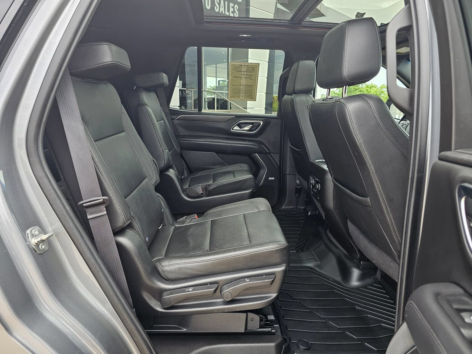 Used 2021 Chevrolet Tahoe Z71 AWD/4WD image 35