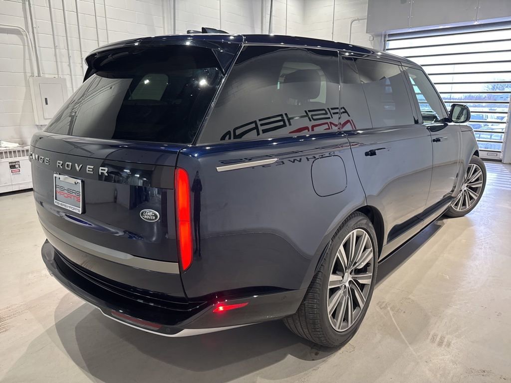 Used 2023 Land Rover Range Rover Long Wheelbase SE AWD/4WD image 4
