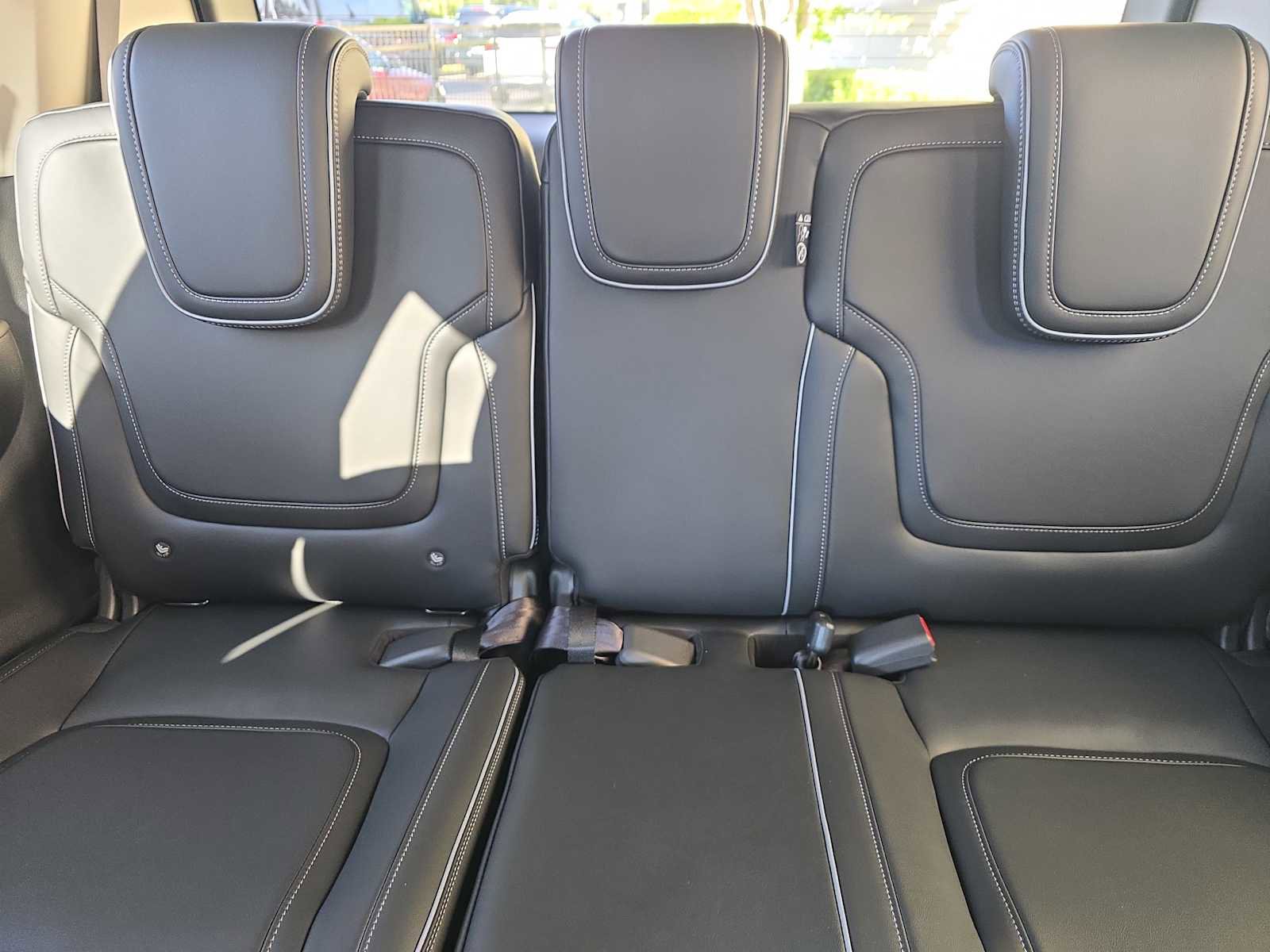 New 2026 INFINITI QX80 Luxe w/ Cargo Package image 10