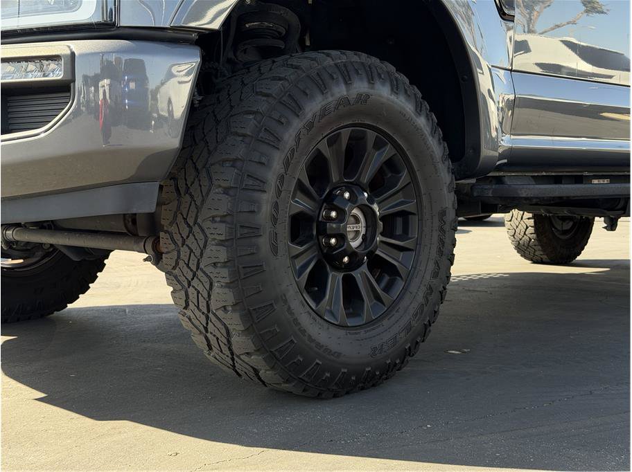 Used 2022 Ford F250 Lariat w/ Tremor Off-Road Package AWD/4WD image 9