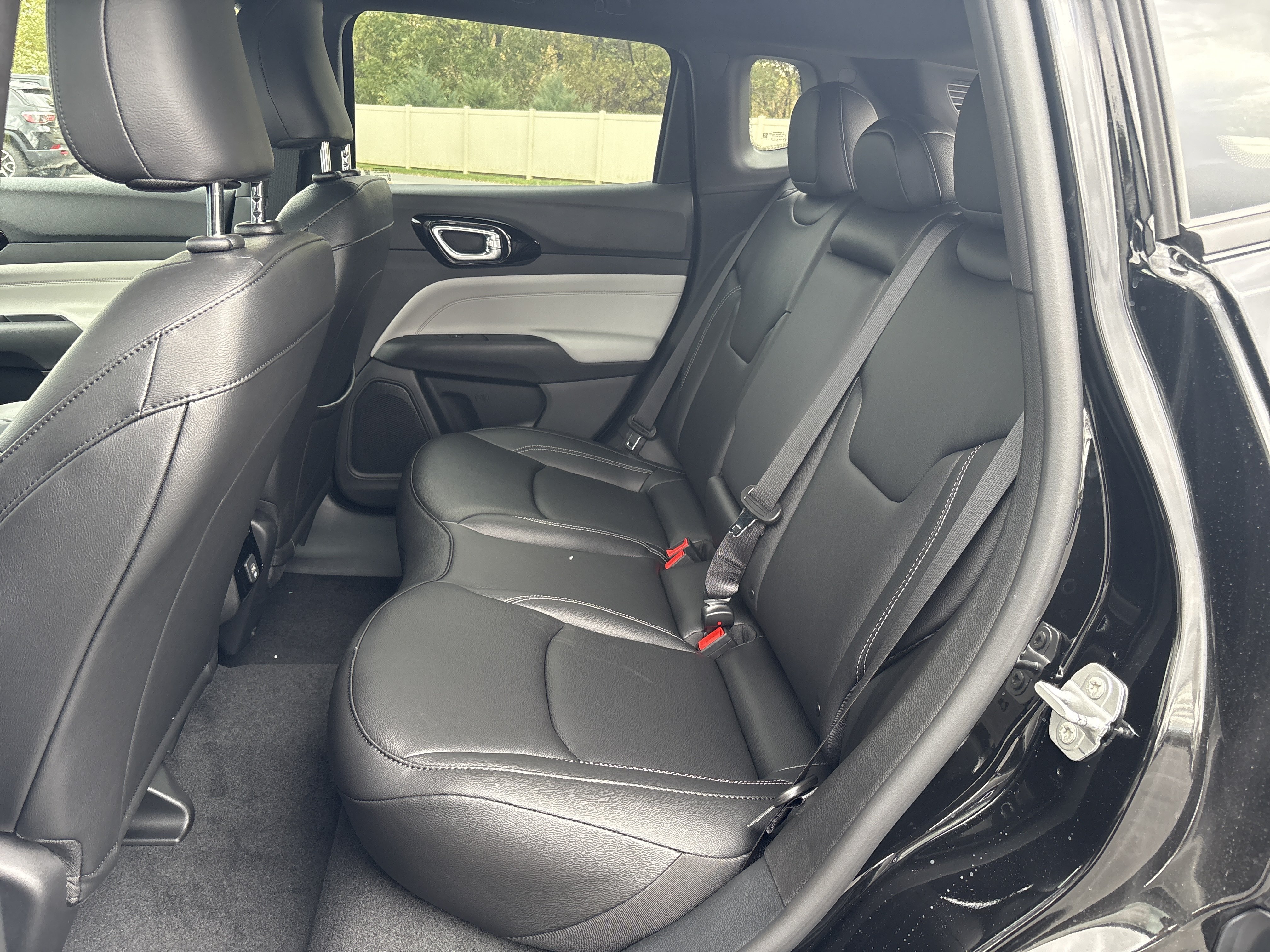 New 2026 Jeep Compass Limited AWD/4WD image 14