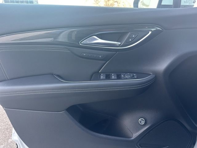 Used 2023 Buick Envision Essence image 33