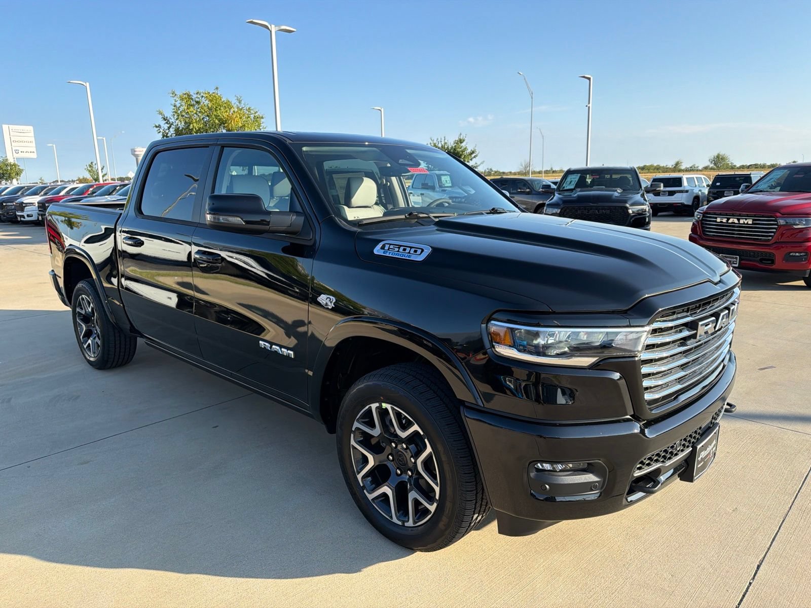 New 2027 RAM 1500 Laramie AWD/4WD image 7
