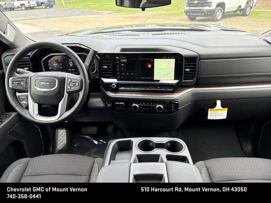 New 2026 GMC Sierra 1500 SLE w/ LPO, Black Badging Package AWD/4WD image 13